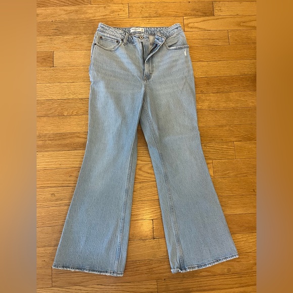 Abercrombie & Fitch Vintage Flare High Rise Jeans - Picture 1 of 5